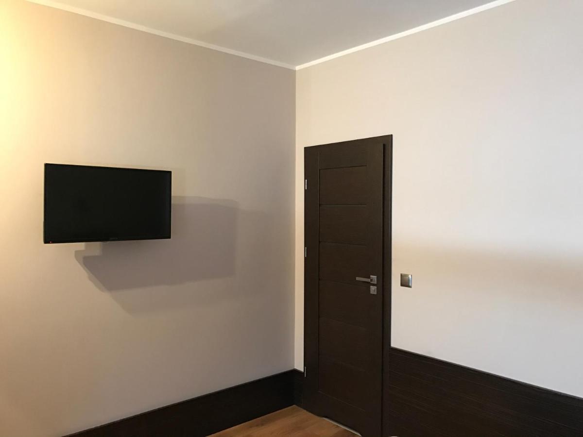 Gosciniec Krepa Hotel Lipsko Exterior photo
